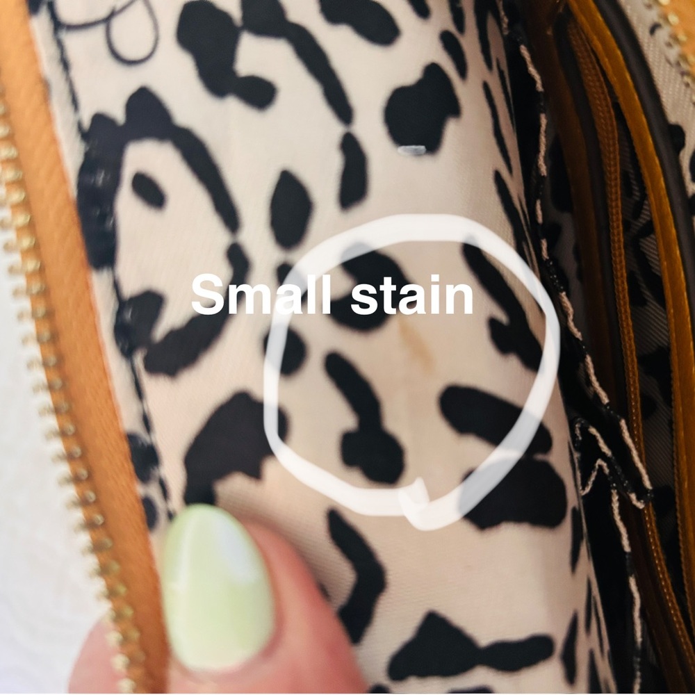 GUC - Jessica Simpson Mustard Yellow Leather Tote with Branded Charm - Picture 12 of 15